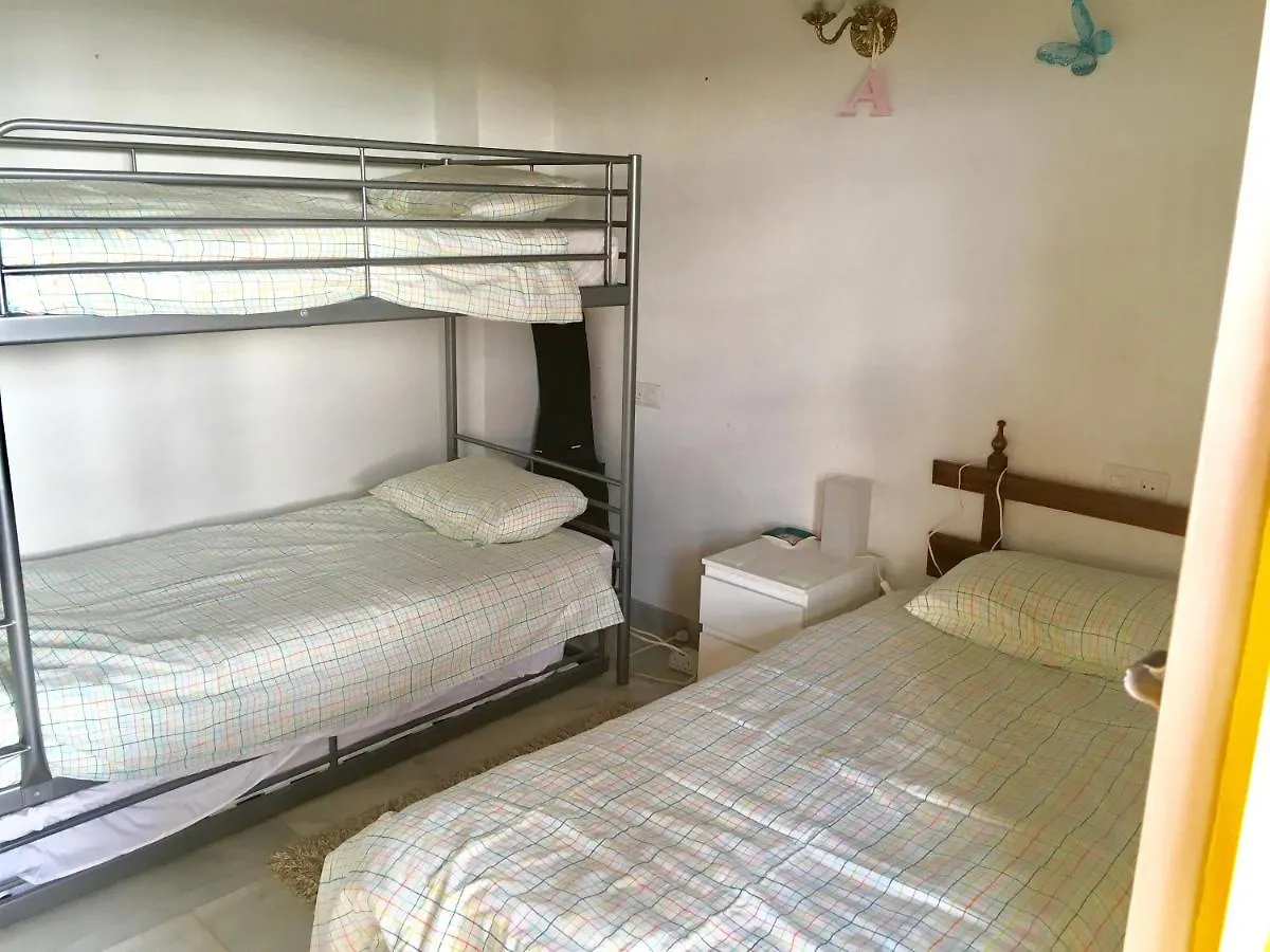 Bright, Airy Home From Home Malaga 0*,